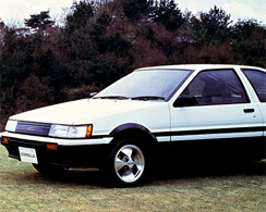 国産名車　1983年　トヨタ　AE86