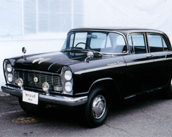 国産名車　1961年　日産　セドリック